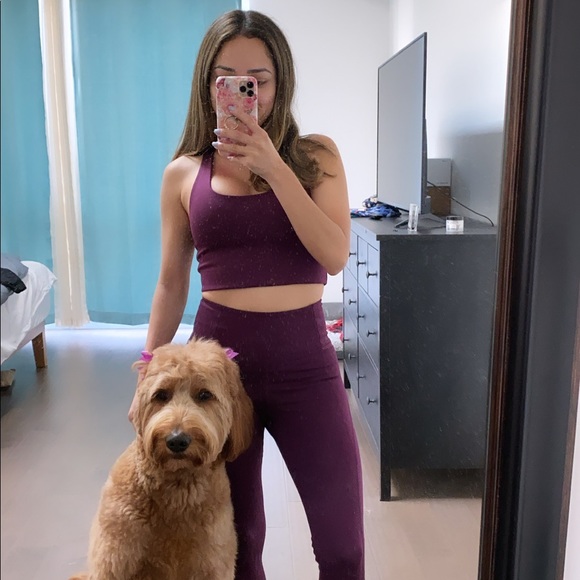 Meet your Posher, Erika - Picture 2 of 3